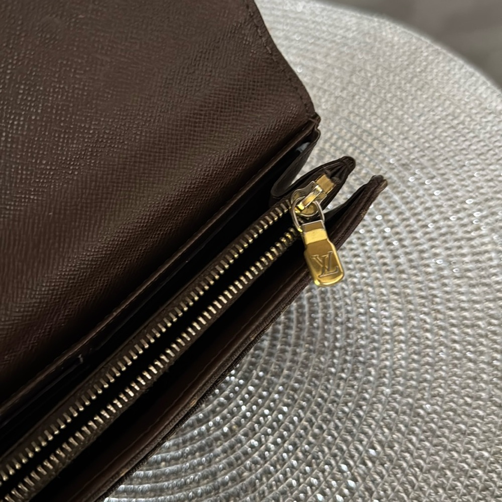 Authentic Louis Vuitton Monogram Mini Lin Brown Denim Sarah Wallet - Picture 15 of 16